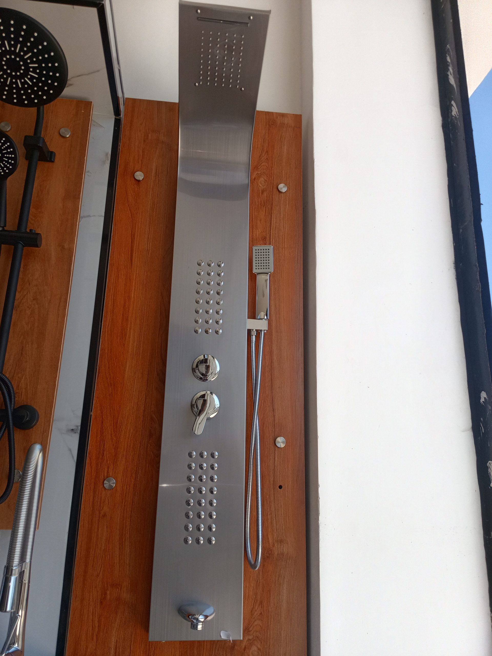 Luxurious Black 5 Shower