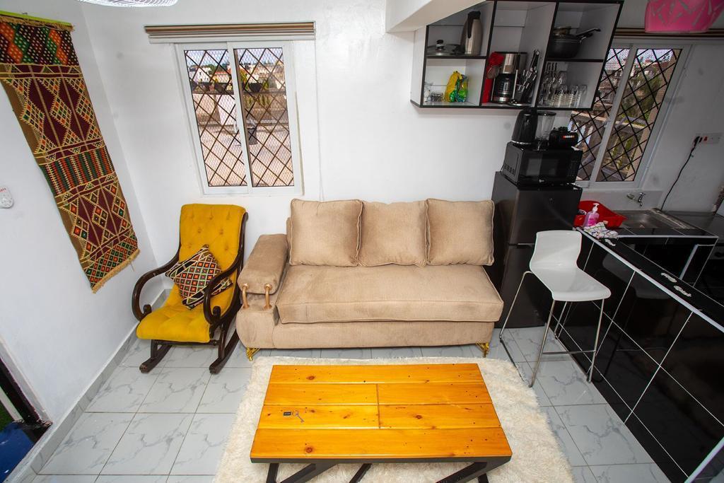 Studio Apartment (Penthouse)